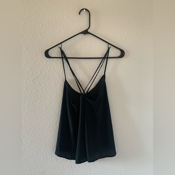 HOLLISTER TANK - Picture 2 of 4